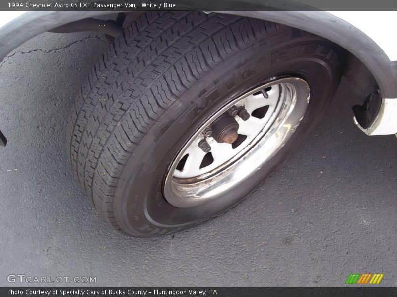White / Blue 1994 Chevrolet Astro CS EXT Passenger Van