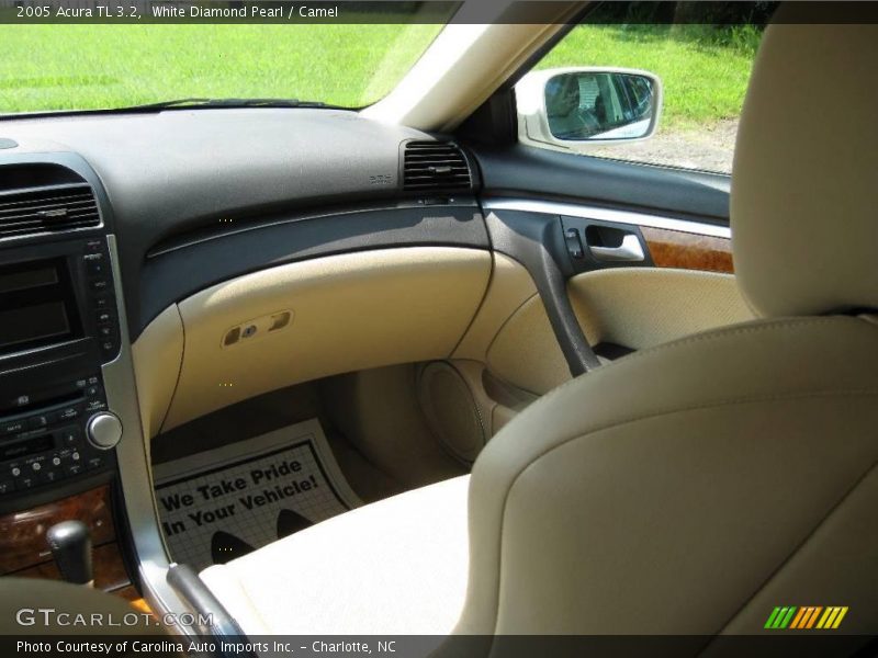 White Diamond Pearl / Camel 2005 Acura TL 3.2