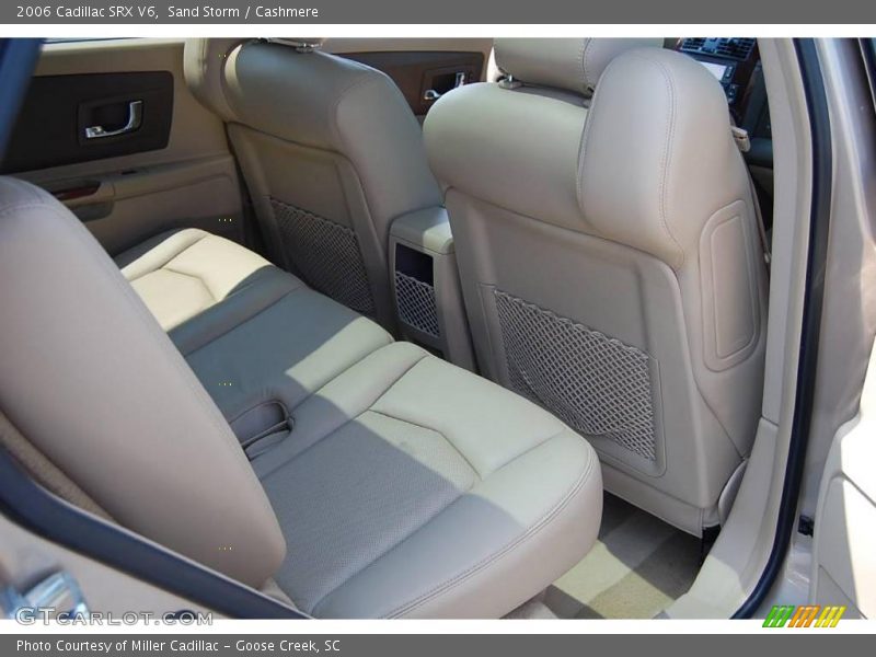 Sand Storm / Cashmere 2006 Cadillac SRX V6