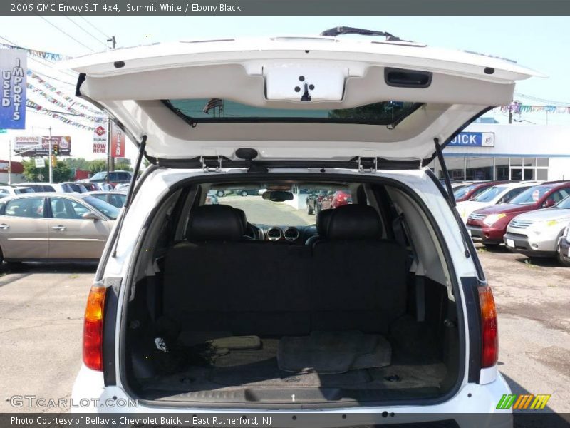 Summit White / Ebony Black 2006 GMC Envoy SLT 4x4