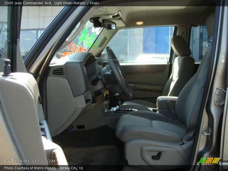 Light Khaki Metallic / Khaki 2006 Jeep Commander 4x4