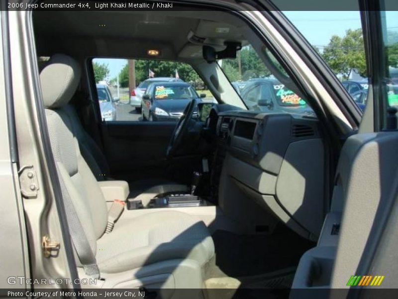 Light Khaki Metallic / Khaki 2006 Jeep Commander 4x4