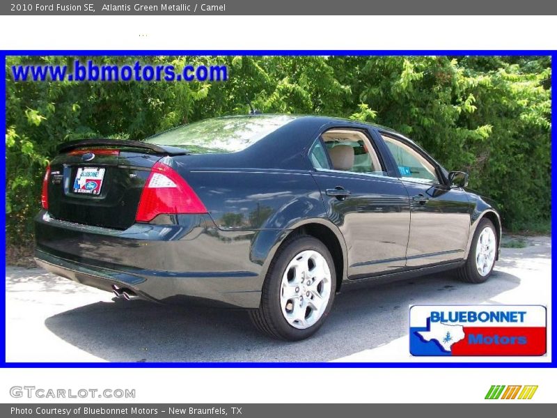 Atlantis Green Metallic / Camel 2010 Ford Fusion SE