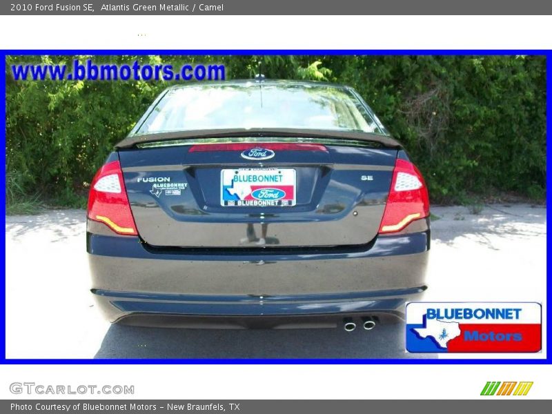 Atlantis Green Metallic / Camel 2010 Ford Fusion SE
