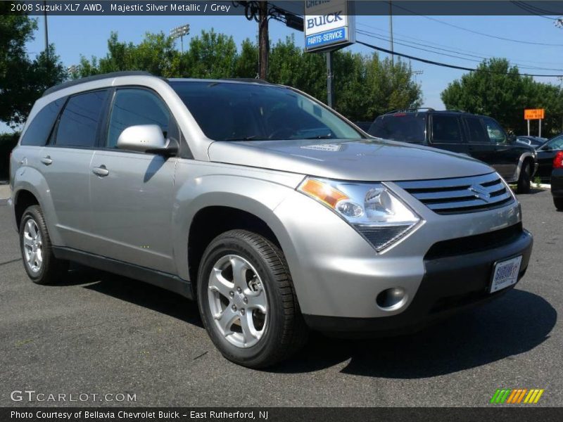 Majestic Silver Metallic / Grey 2008 Suzuki XL7 AWD