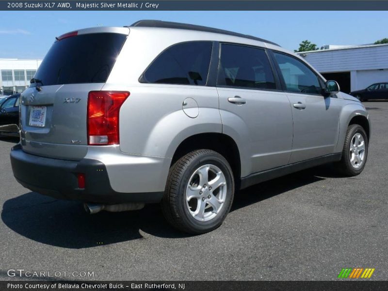 Majestic Silver Metallic / Grey 2008 Suzuki XL7 AWD