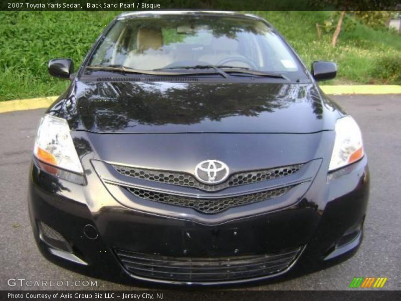 Black Sand Pearl / Bisque 2007 Toyota Yaris Sedan
