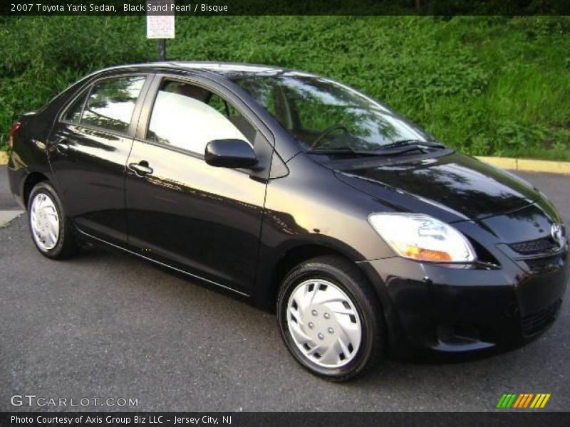 Black Sand Pearl / Bisque 2007 Toyota Yaris Sedan