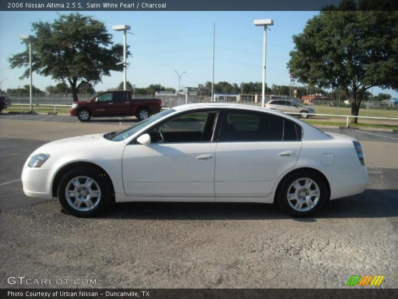 Satin White Pearl / Charcoal 2006 Nissan Altima 2.5 S