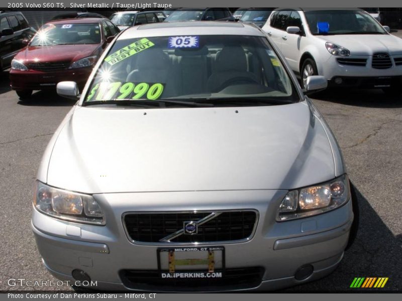 Silver Metallic / Taupe/Light Taupe 2005 Volvo S60 T5