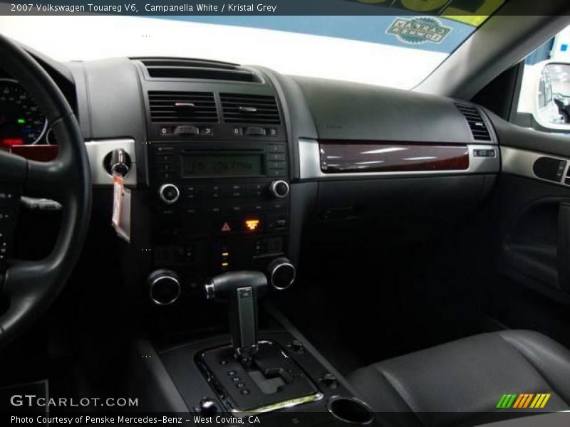 Campanella White / Kristal Grey 2007 Volkswagen Touareg V6