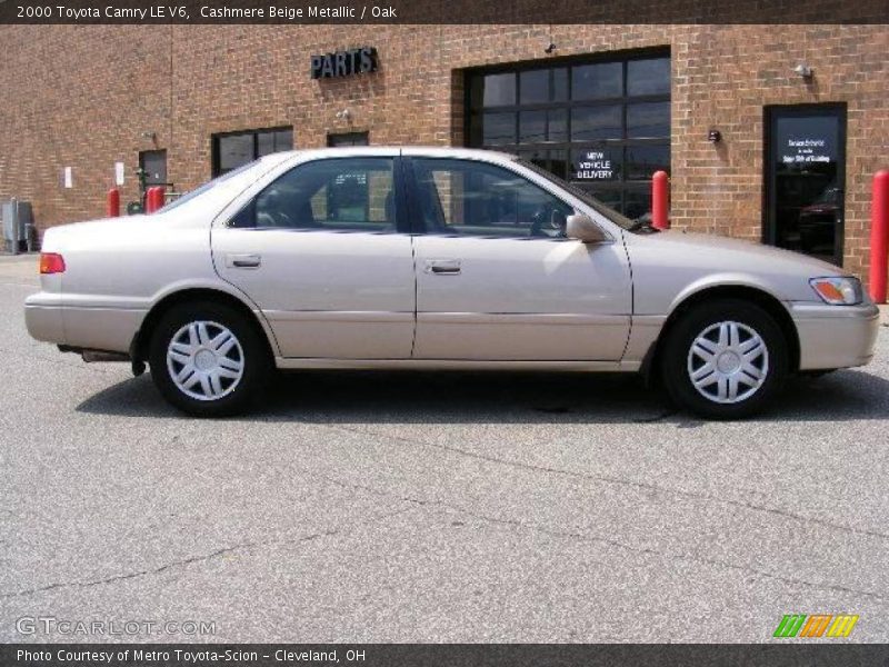 Cashmere Beige Metallic / Oak 2000 Toyota Camry LE V6