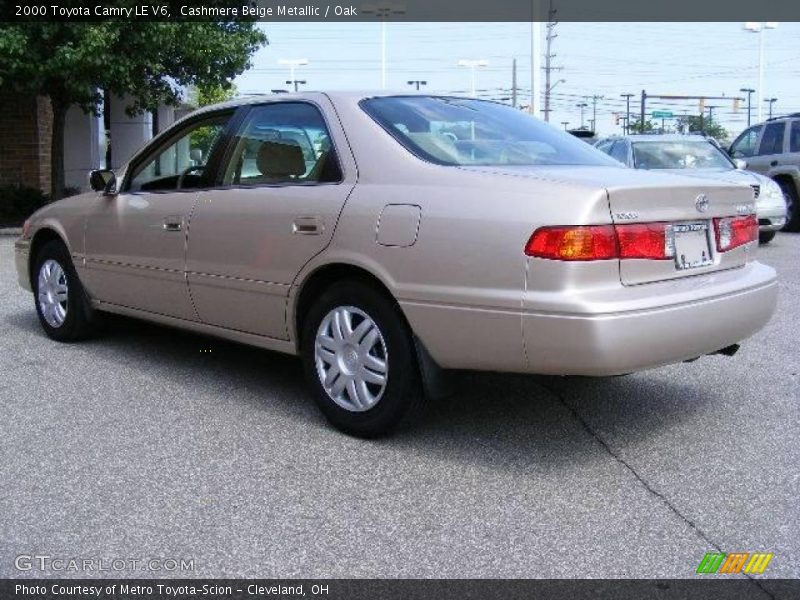 Cashmere Beige Metallic / Oak 2000 Toyota Camry LE V6