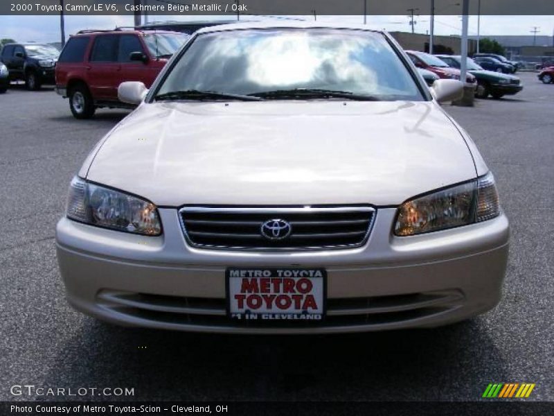 Cashmere Beige Metallic / Oak 2000 Toyota Camry LE V6