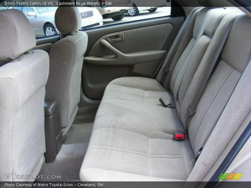 Cashmere Beige Metallic / Oak 2000 Toyota Camry LE V6