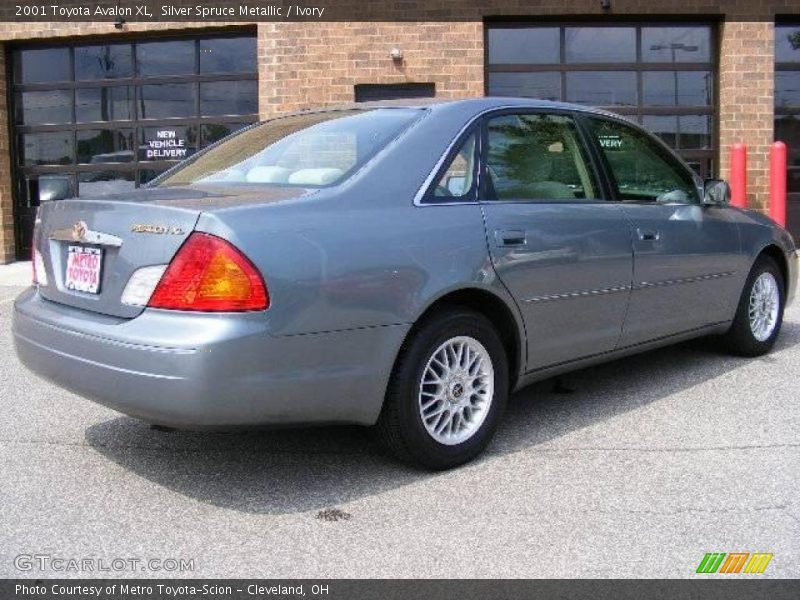 Silver Spruce Metallic / Ivory 2001 Toyota Avalon XL