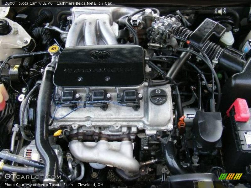 Cashmere Beige Metallic / Oak 2000 Toyota Camry LE V6
