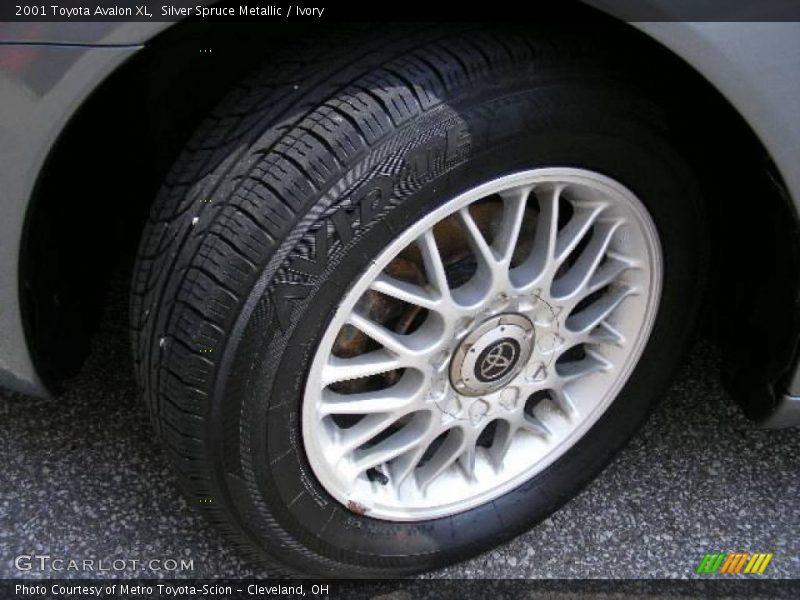 Silver Spruce Metallic / Ivory 2001 Toyota Avalon XL