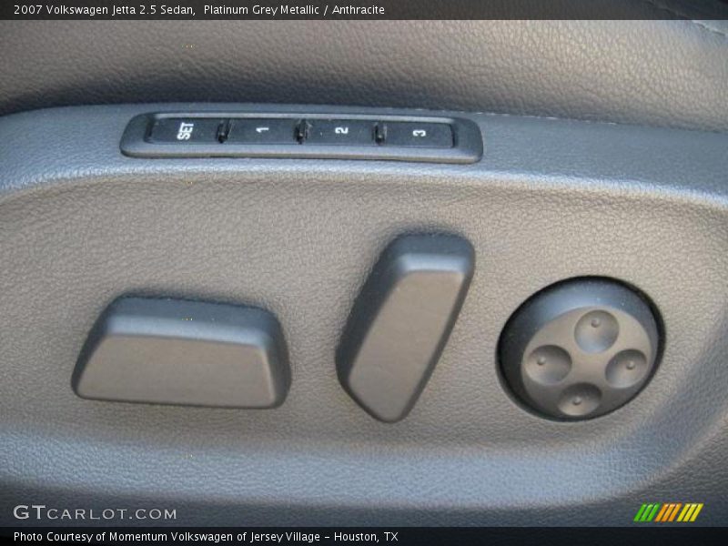 Platinum Grey Metallic / Anthracite 2007 Volkswagen Jetta 2.5 Sedan