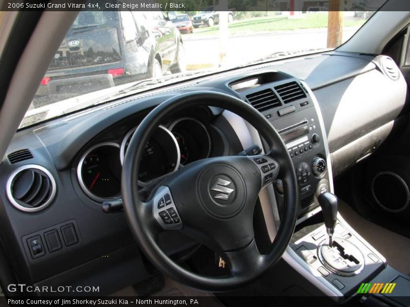 Clear Beige Metallic / Black 2006 Suzuki Grand Vitara 4x4