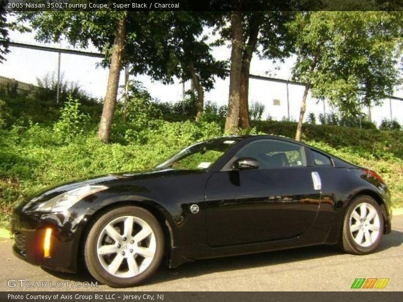 Super Black / Charcoal 2005 Nissan 350Z Touring Coupe