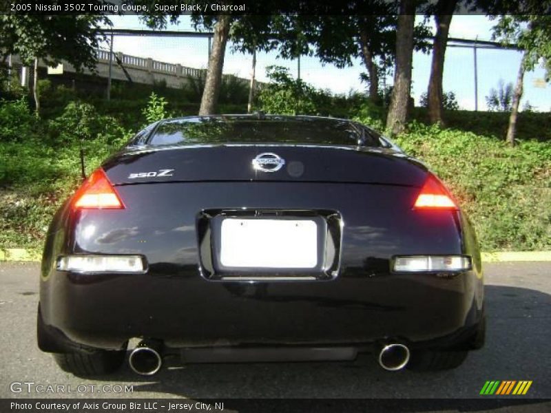Super Black / Charcoal 2005 Nissan 350Z Touring Coupe