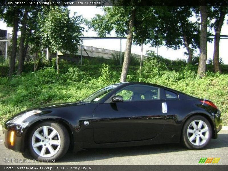 Super Black / Charcoal 2005 Nissan 350Z Touring Coupe