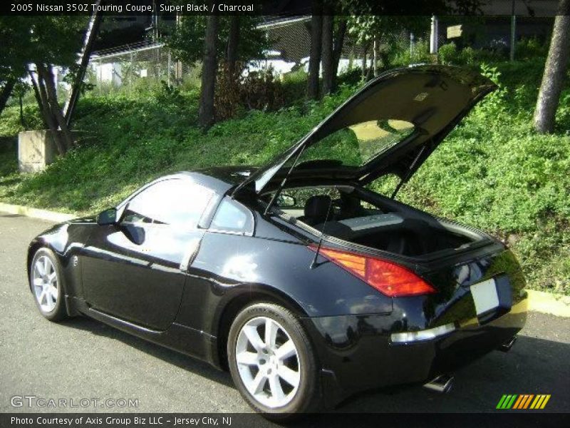 Super Black / Charcoal 2005 Nissan 350Z Touring Coupe