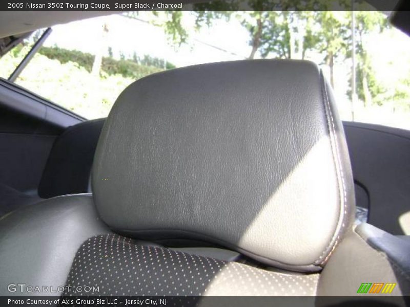 Super Black / Charcoal 2005 Nissan 350Z Touring Coupe