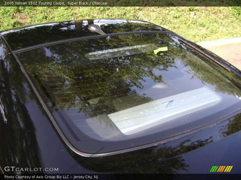 Super Black / Charcoal 2005 Nissan 350Z Touring Coupe