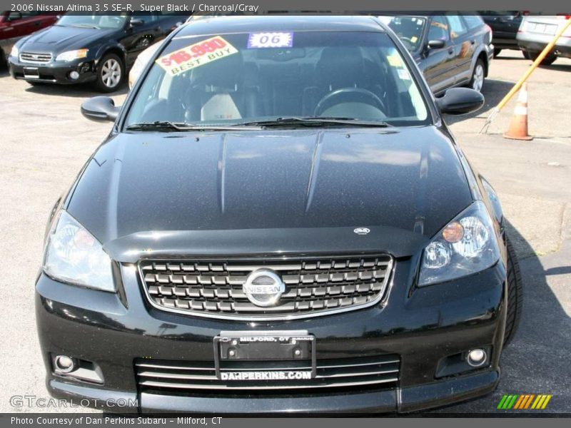 Super Black / Charcoal/Gray 2006 Nissan Altima 3.5 SE-R