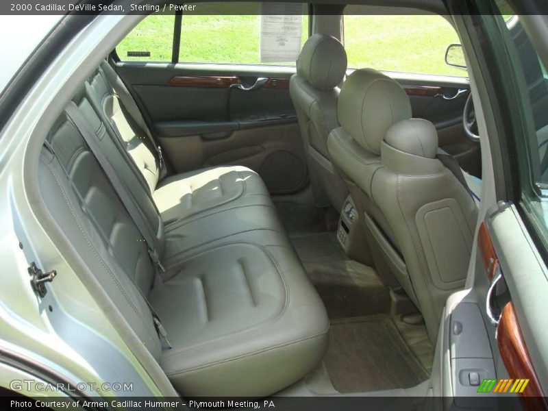 Sterling / Pewter 2000 Cadillac DeVille Sedan