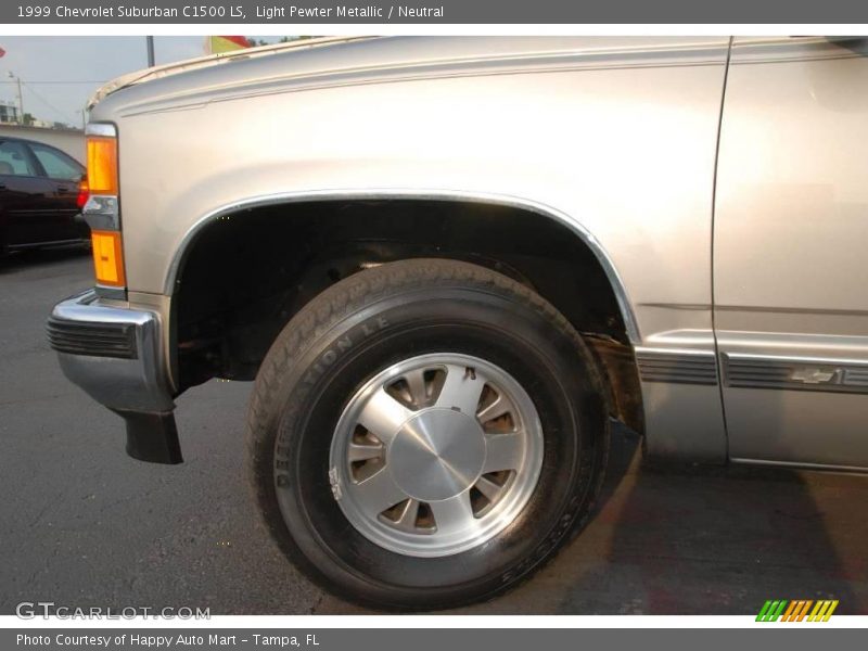 Light Pewter Metallic / Neutral 1999 Chevrolet Suburban C1500 LS