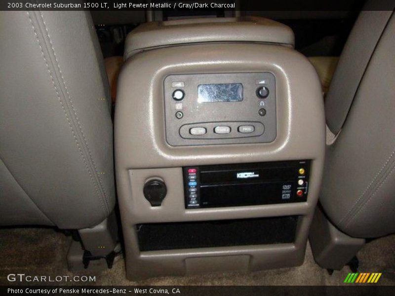 Light Pewter Metallic / Gray/Dark Charcoal 2003 Chevrolet Suburban 1500 LT