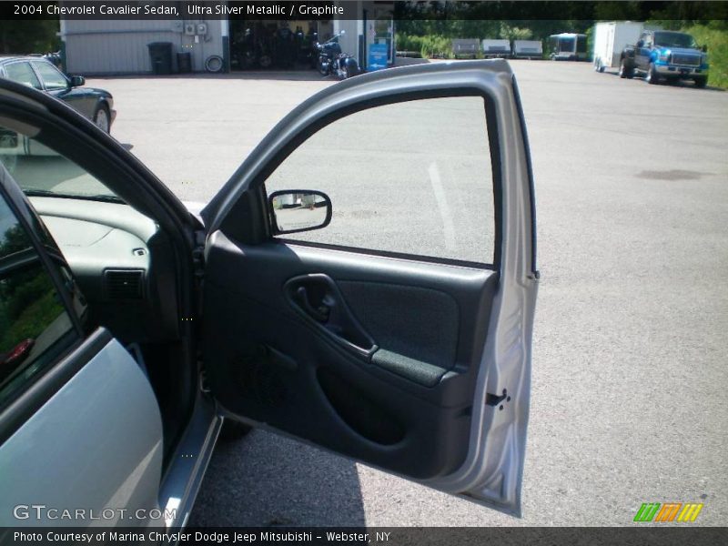 Ultra Silver Metallic / Graphite 2004 Chevrolet Cavalier Sedan