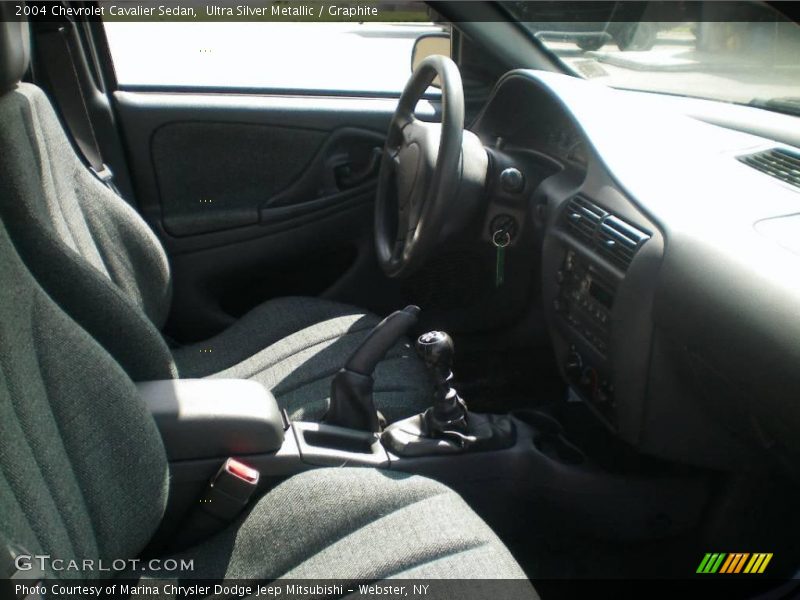 Ultra Silver Metallic / Graphite 2004 Chevrolet Cavalier Sedan