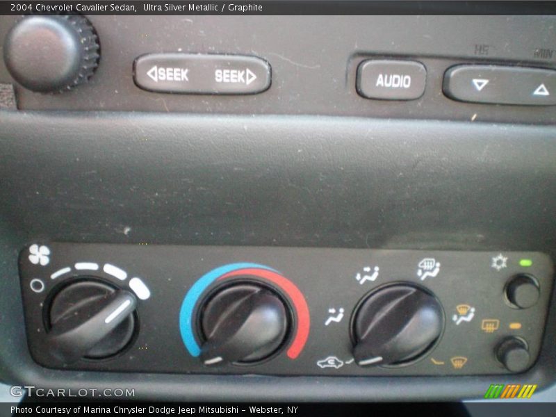 Ultra Silver Metallic / Graphite 2004 Chevrolet Cavalier Sedan
