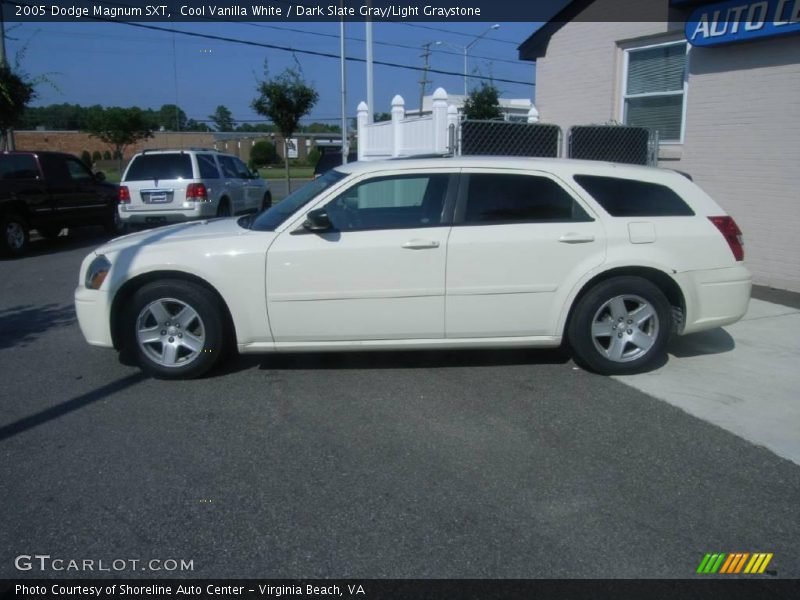 Cool Vanilla White / Dark Slate Gray/Light Graystone 2005 Dodge Magnum SXT