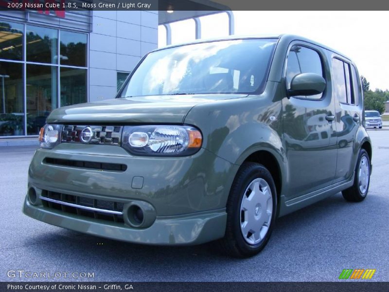 Moss Green / Light Gray 2009 Nissan Cube 1.8 S