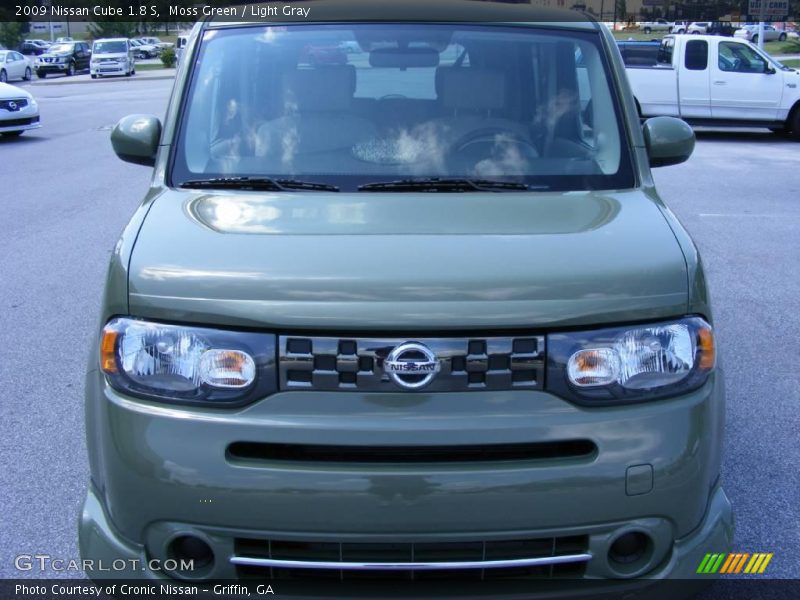 Moss Green / Light Gray 2009 Nissan Cube 1.8 S