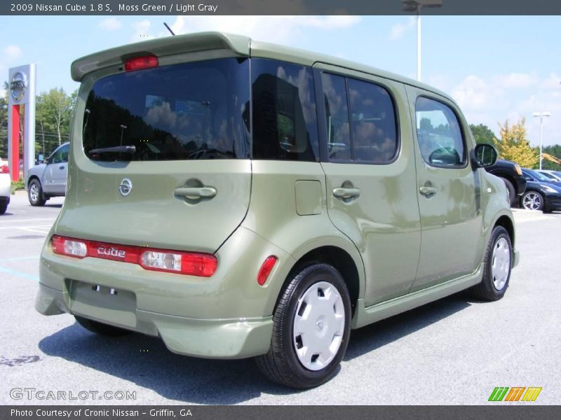 Moss Green / Light Gray 2009 Nissan Cube 1.8 S