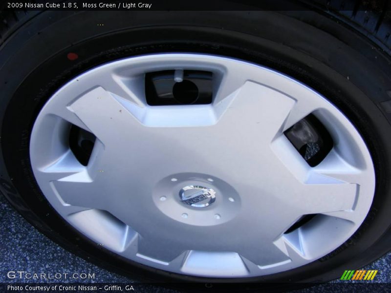 Moss Green / Light Gray 2009 Nissan Cube 1.8 S