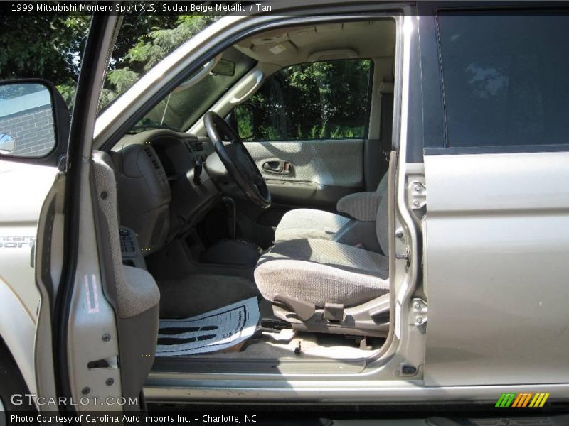 Sudan Beige Metallic / Tan 1999 Mitsubishi Montero Sport XLS