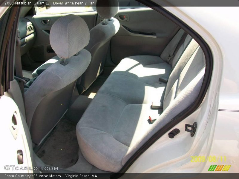 Dover White Pearl / Tan 2003 Mitsubishi Galant ES
