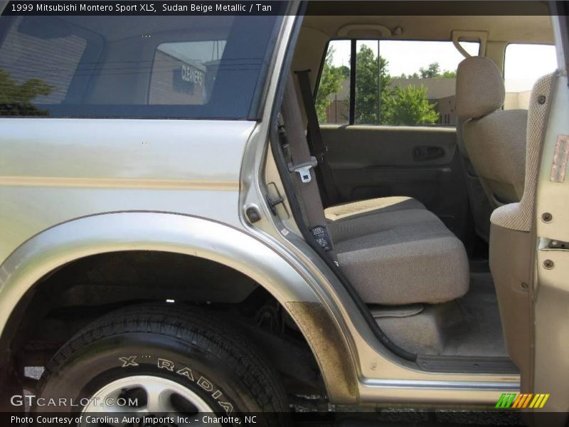 Sudan Beige Metallic / Tan 1999 Mitsubishi Montero Sport XLS