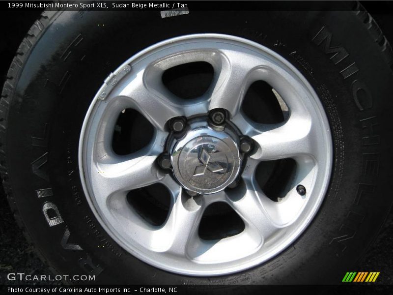 Sudan Beige Metallic / Tan 1999 Mitsubishi Montero Sport XLS
