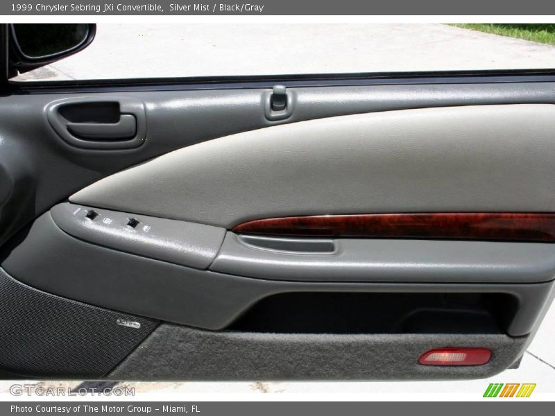 Silver Mist / Black/Gray 1999 Chrysler Sebring JXi Convertible