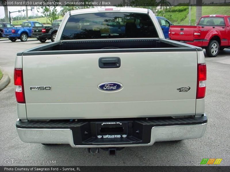 Smokestone Metallic / Black 2006 Ford F150 Lariat SuperCrew