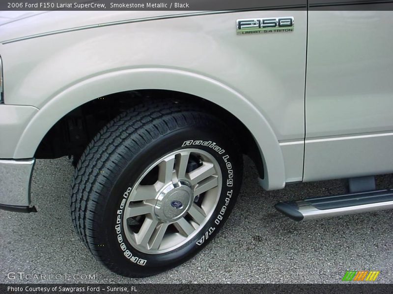 Smokestone Metallic / Black 2006 Ford F150 Lariat SuperCrew