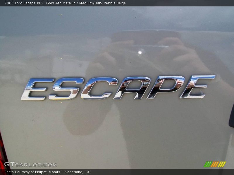 Gold Ash Metallic / Medium/Dark Pebble Beige 2005 Ford Escape XLS